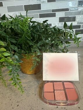 WAKEMAKE - 02 Lazy Rose Soft Sheer Multi Pallet